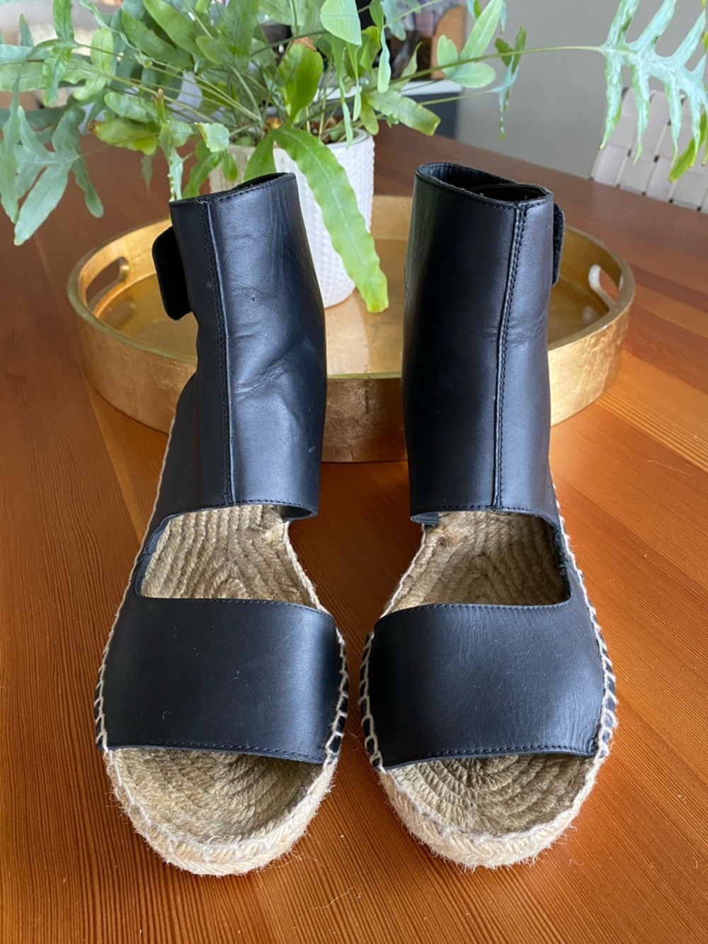 Vince “Spencer” Espadrille Black Wedge Sandal Size 10